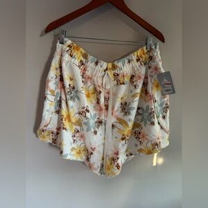 Disney Women's Floral Character Shorts - White, Yellow, Blue nwt